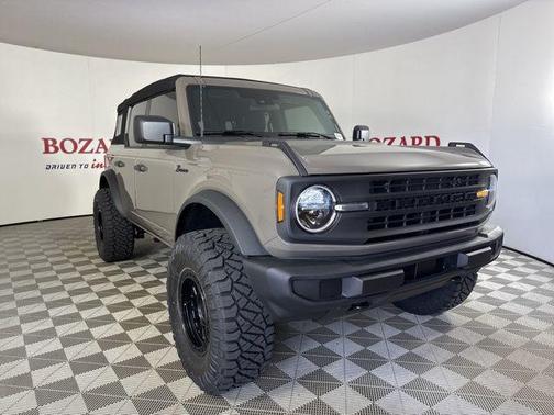 2025 Ford Bronco Base