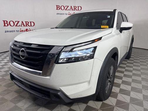 2022 Nissan Pathfinder S 2WD
