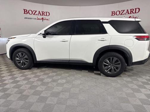 2022 Nissan Pathfinder S 2WD