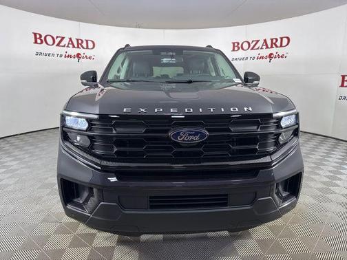 2025 Ford Expedition Max Active 4x2