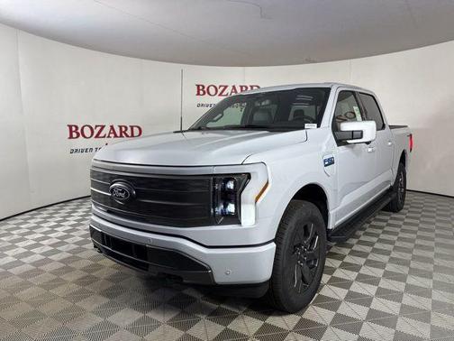 2025 Ford F-150 Lightning LARIAT