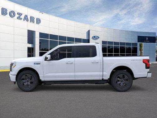 2025 Ford F-150 Lightning LARIAT
