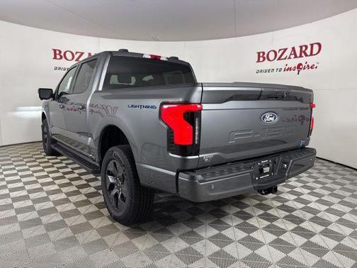 2025 Ford F-150 Lightning Flash