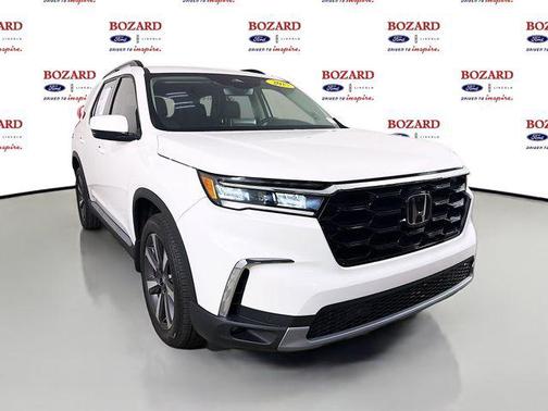 Platinum White Pearl 2025 Honda Pilot Touring 8-Passenger