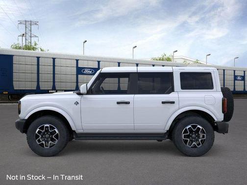 Oxford White 2026 Ford Bronco Outer Banks