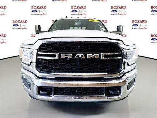 2022 RAM 3500 Tradesman Crew Cab 4x4 8' Box