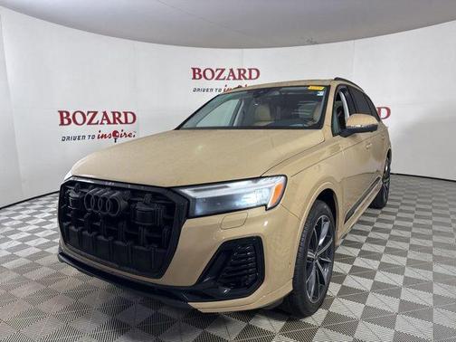 2025 Audi Q7 45 Premium Plus
