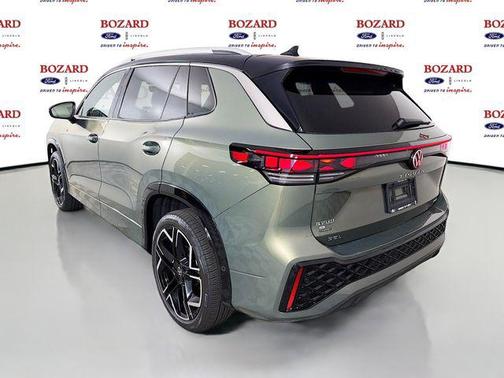Avocado Green w/Deep Black Roof 2025 Volkswagen Tiguan 2.0T SEL R-Line 4MOTION