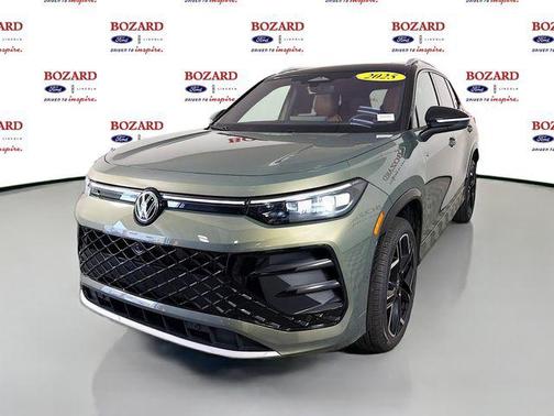 Avocado Green w/Deep Black Roof 2025 Volkswagen Tiguan 2.0T SEL R-Line 4MOTION