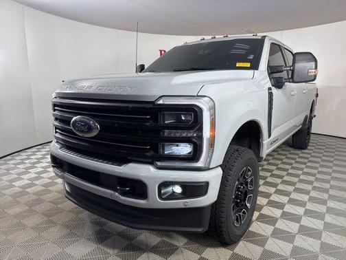 2025 Ford F-350 Platinum