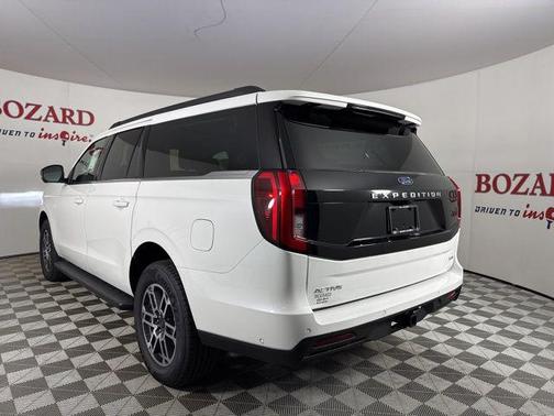 2025 Ford Expedition Max Active 4x2