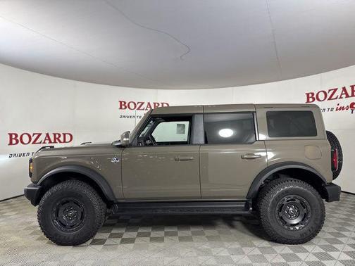 2025 Ford Bronco Outer Banks
