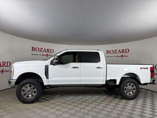 Oxford White 2023 Ford F-250 Lariat