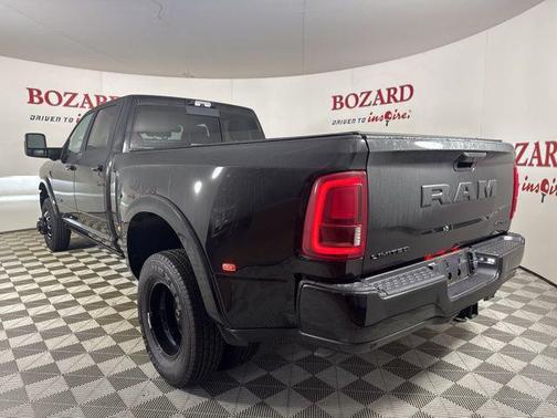 2025 RAM 3500 Limited Crew Cab 4x4 8' Box
