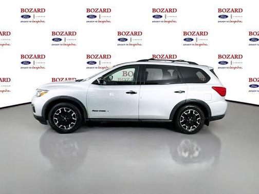 2020 Nissan Pathfinder SL 2WD