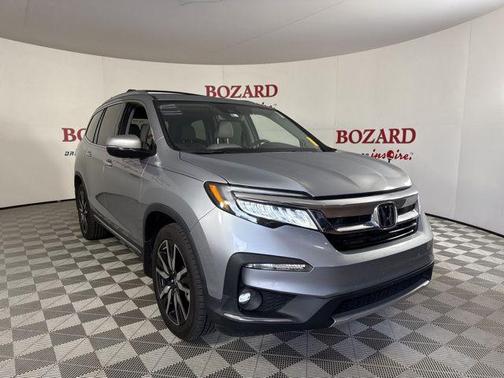 2022 Honda Pilot Touring 8-Passenger