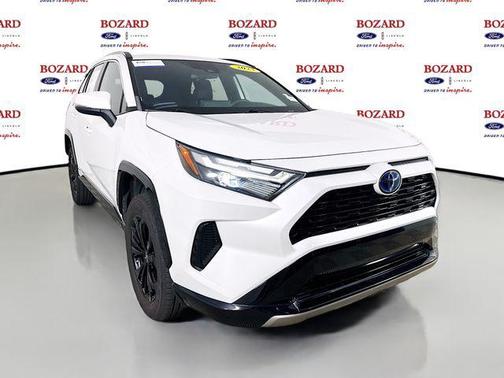 2023 Toyota RAV4 Hybrid SE