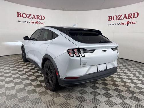 2022 Ford Mustang Mach-E Select