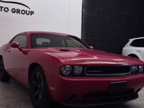 2012 Dodge Challenger SXT