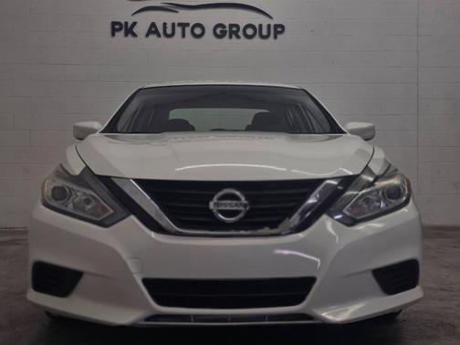 Glacier White 2018 Nissan Altima 2.5 S