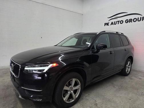 Onyx Black Metallic 2017 Volvo XC90 T5 Momentum