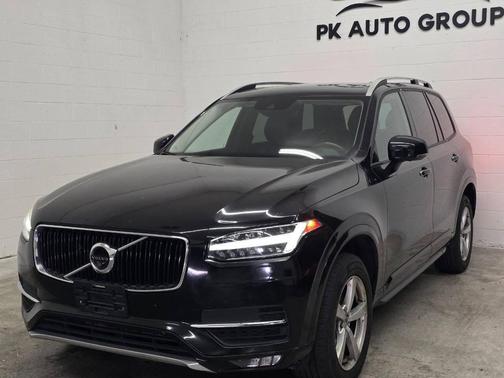Onyx Black Metallic 2017 Volvo XC90 T5 Momentum