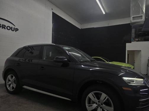 Navarra Blue Metallic 2018 Audi Q5 2.0T Premium