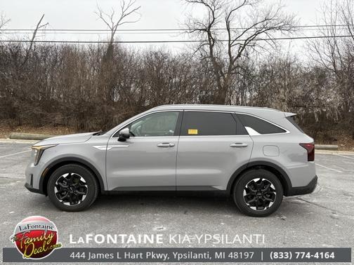 2025 Kia Sorento S