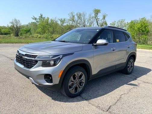 Steel Gray 2024 Kia Seltos S