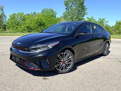 Aurora Black 2023 Kia Forte GT