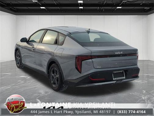 2025 Kia K4 LXS
