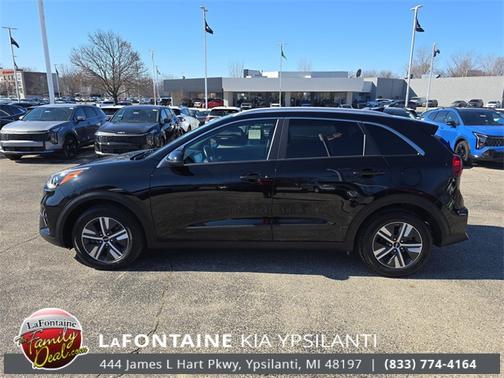 2022 Kia Niro LXS