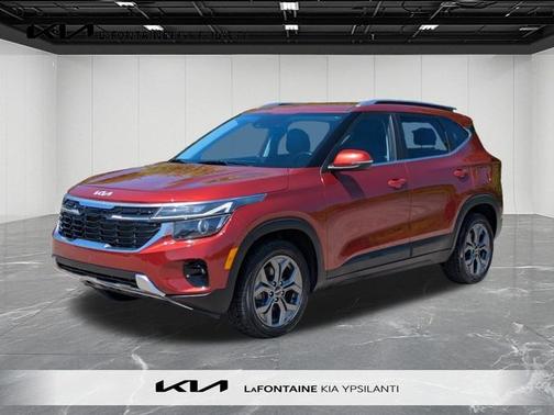 Orange 2024 Kia Seltos S