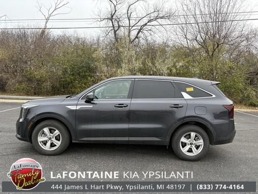 2025 Kia Sorento LX