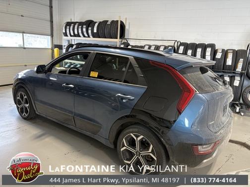 2023 Kia Niro Plug-In Hybrid SX
