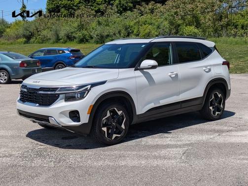 Snow White Pearl 2024 Kia Seltos EX