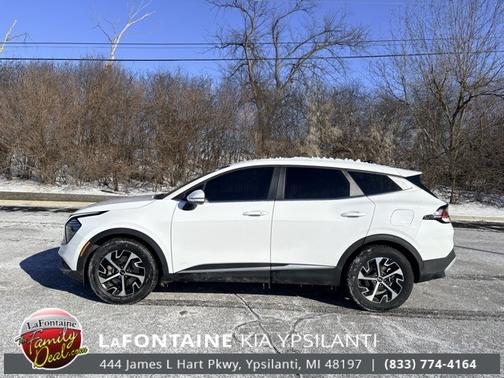 2024 Kia Sportage EX