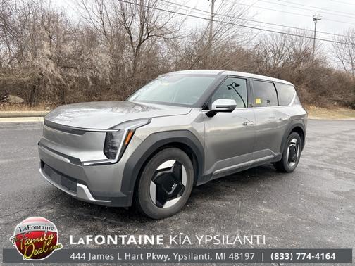 2024 Kia EV9 Light Long Range