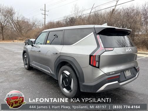 2024 Kia EV9 Light Long Range