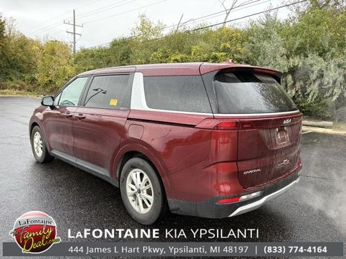 2024 Kia Carnival LX