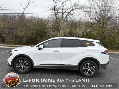 2025 Kia Sportage EX