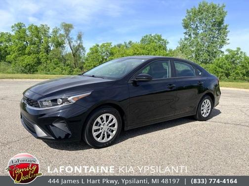 Aurora Black 2024 Kia Forte LX