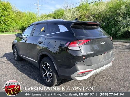 Ebony Black 2025 Kia Sportage EX