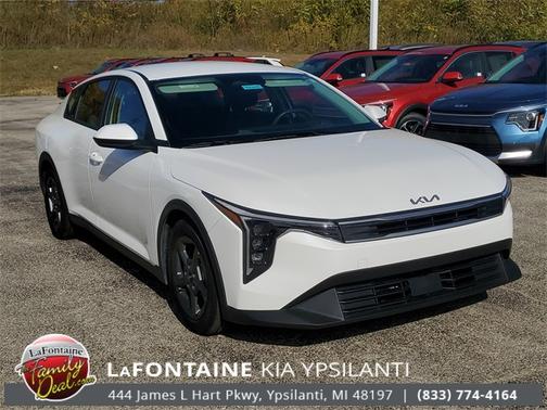 2025 Kia K4 LXS