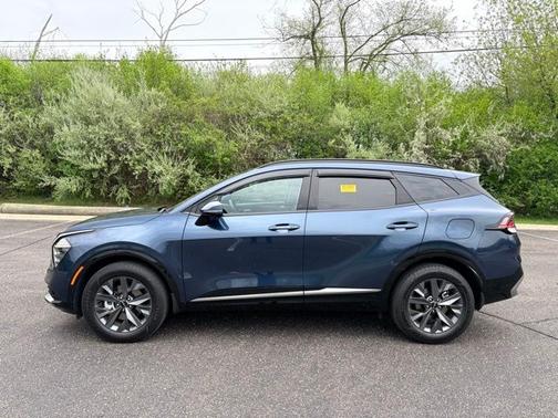 Blue 2025 Kia Sportage Hybrid SX-Prestige