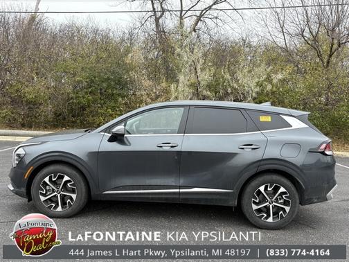 2025 Kia Sportage EX
