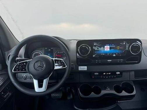 2024 Mercedes-Benz Sprinter 2500 Standard Roof