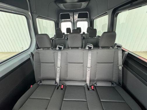 2025 Mercedes-Benz Sprinter 2500 144 WB Standard Roof Passenger