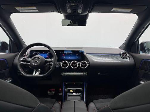 2025 Mercedes-Benz GLA 250 Base