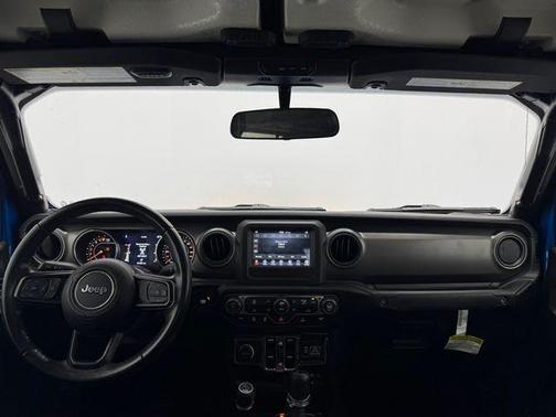 2022 Jeep Gladiator Sport